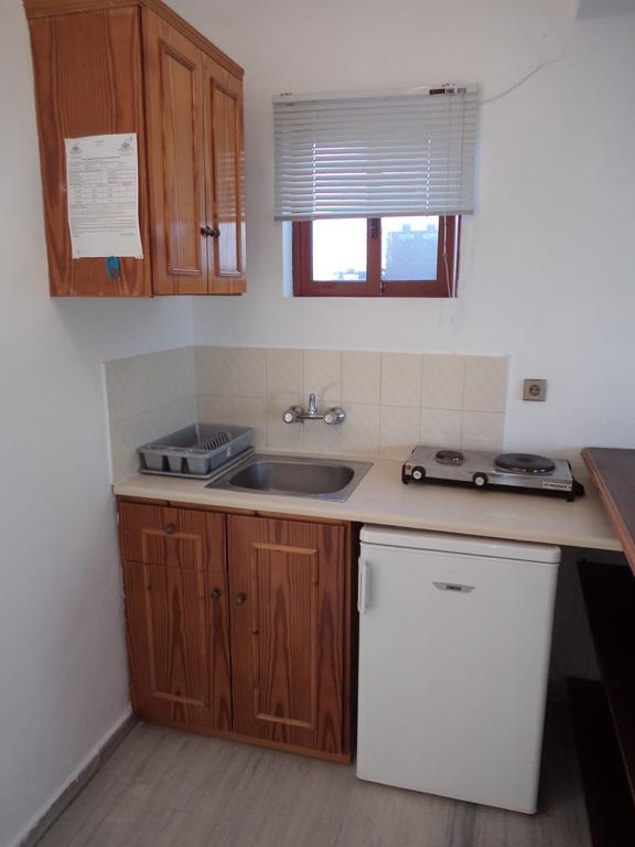 Renesis Studios Lithakia  Room photo